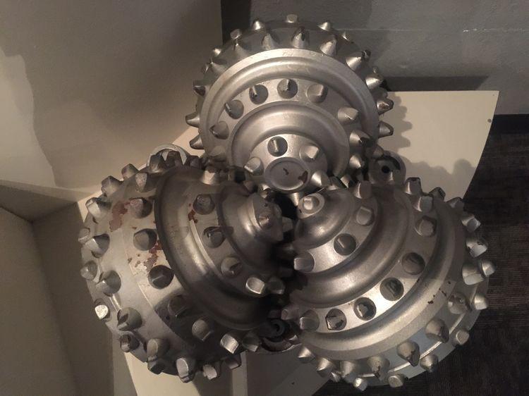 采油利器之十：勘探鉆井平臺(tái)上專用的：鉆具，鉆頭！