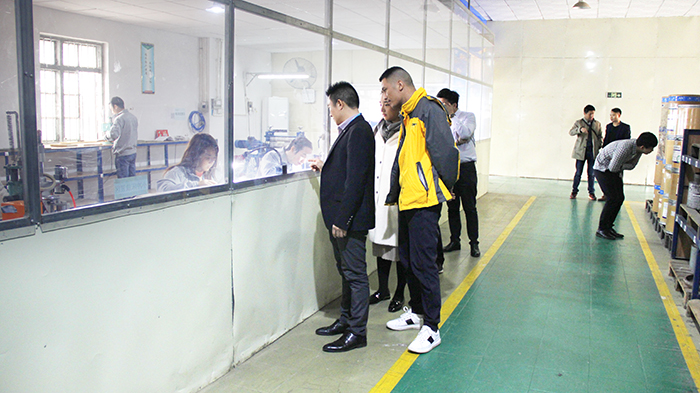 導(dǎo)向帶加工生產(chǎn)車間